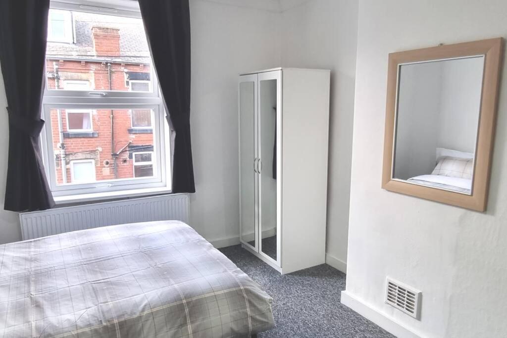 Your Home Away From Home. Leeds  Extérieur photo