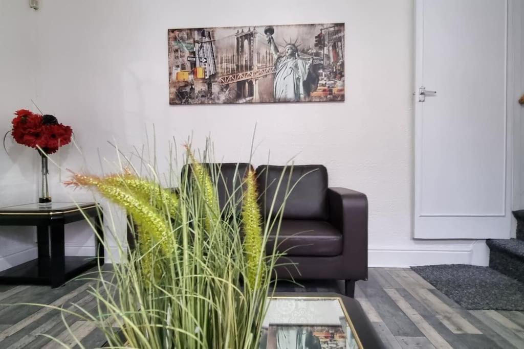 Your Home Away From Home. Leeds  Extérieur photo