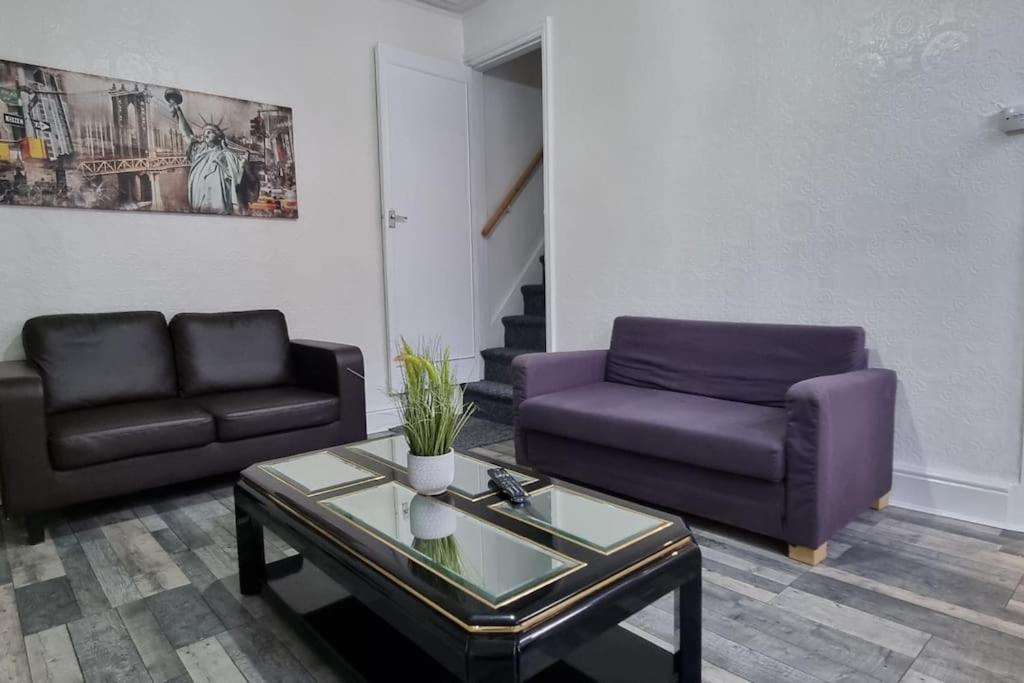Your Home Away From Home. Leeds  Extérieur photo