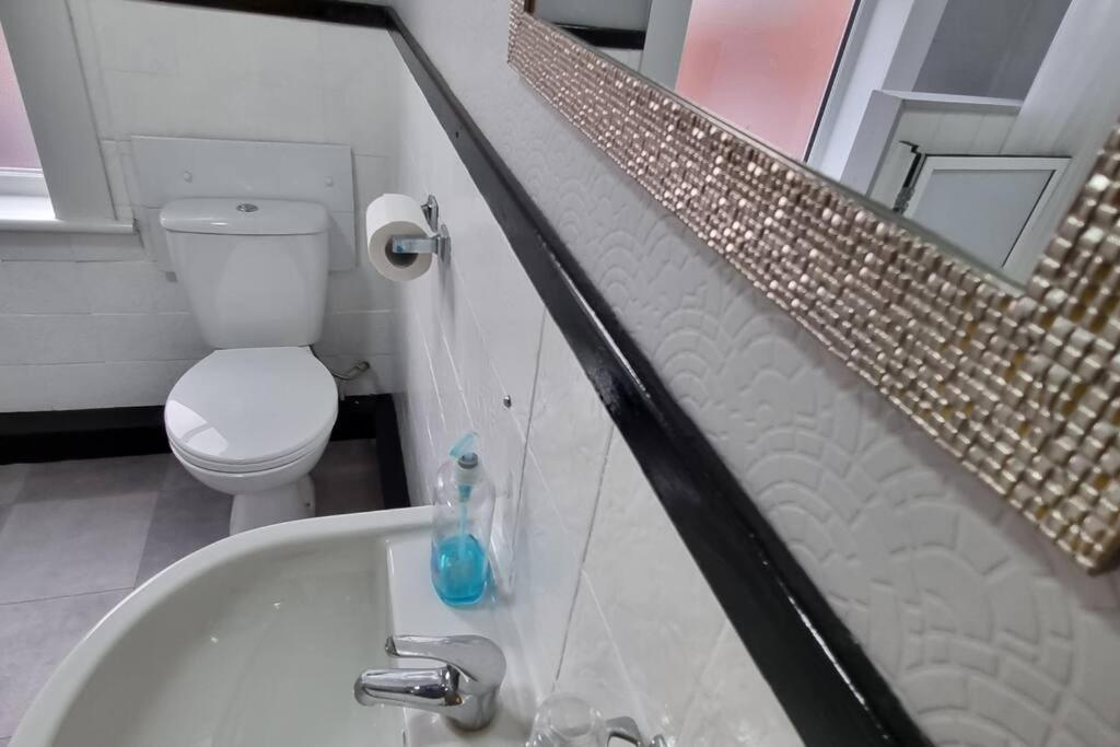Your Home Away From Home. Leeds  Extérieur photo