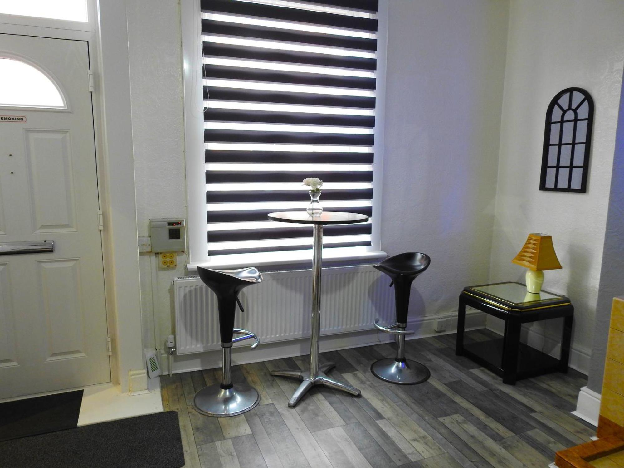 Your Home Away From Home. Leeds  Extérieur photo